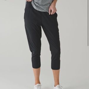 Lululemon tranquil cropped pant